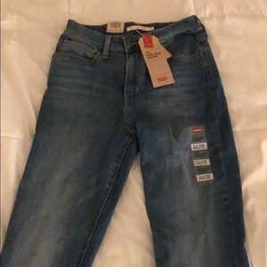 Levis 721 High Rise Skinny Jeans  W28xL34